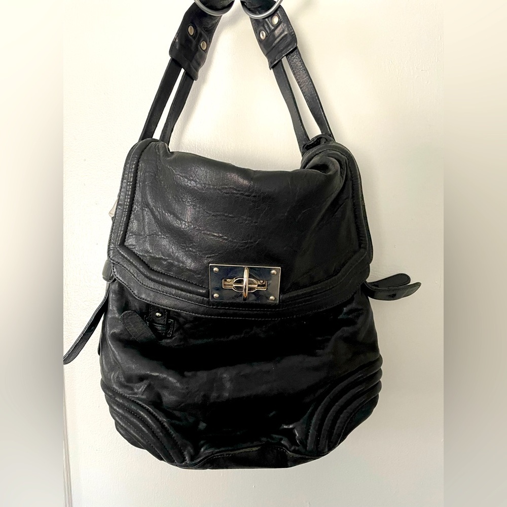 BE&D Black Genuine Leather Purse.